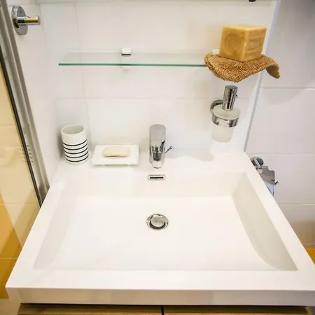 Appartement M81 Marquer Joli T2 Proche De La Gare Annemasse